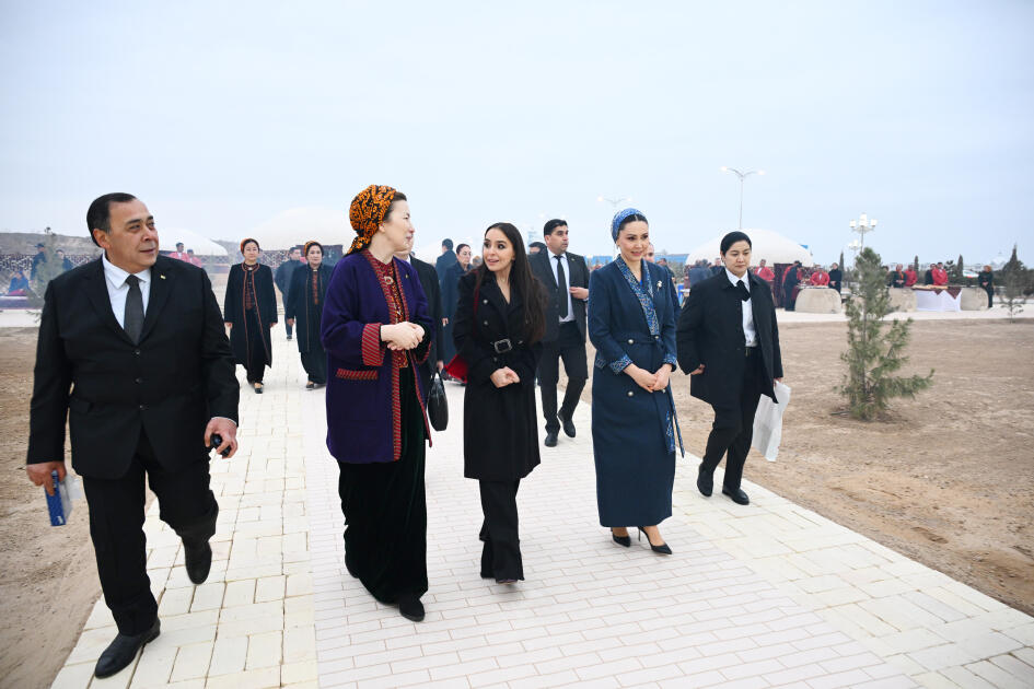 Вице-президент Фонда Гейдара Алиева Лейла Алиева приняла участие в выставке, посвященной национальной кухне Туркменистана