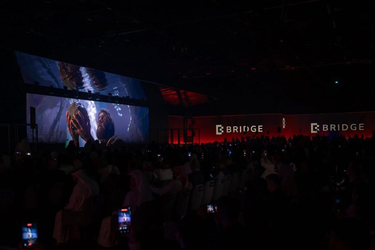 Азербайджанская делегация принимает участие в саммите медиа и контент-индустрии в Абу-Даби