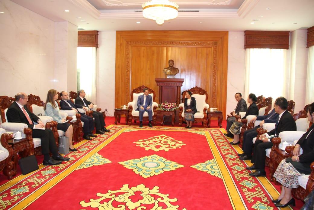 Азербайджанская делегация обсудила в Лаосе вопросы сотрудничества стран