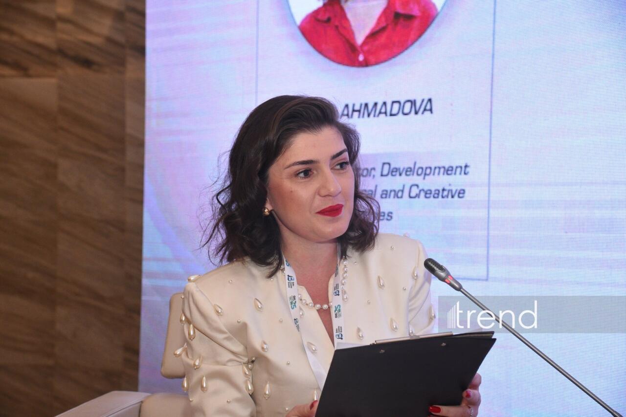 В рамках Women’s Creativity Forum в Баку представлены сессии о роли женщин-лидеров в креативных индустриях