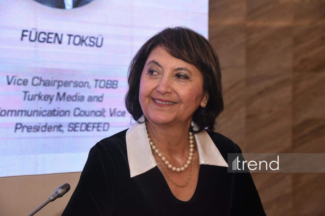 В рамках Women’s Creativity Forum в Баку представлены сессии о роли женщин-лидеров в креативных индустриях