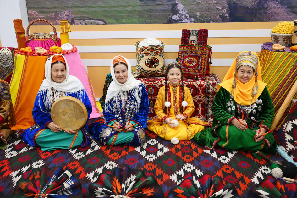 Вице-президент Фонда Гейдара Алиева Лейла Алиева приняла участие в международной конференции в Туркменистане