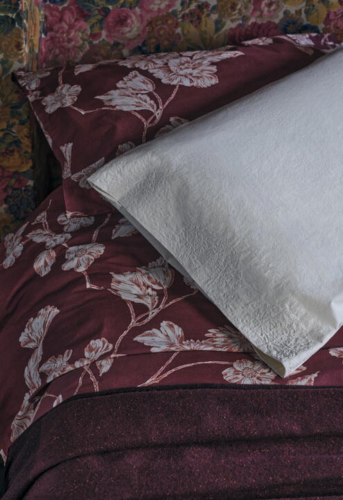 Coincasa представляет новогоднюю коллекцию Blooming New Year