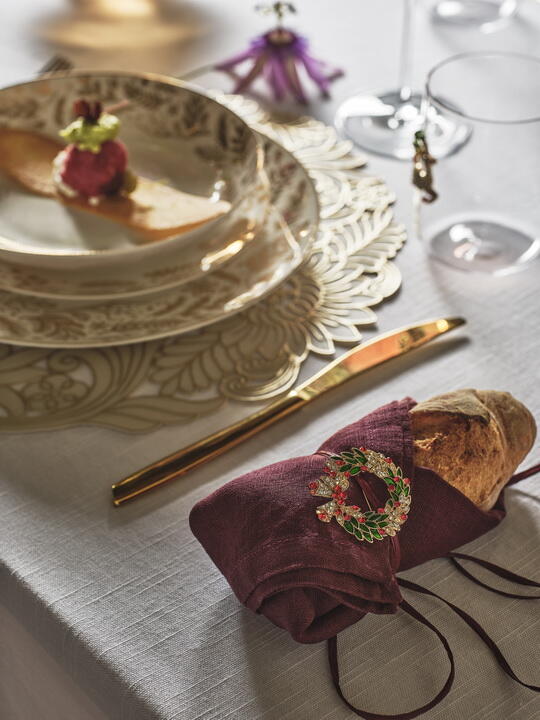 Coincasa представляет новогоднюю коллекцию Blooming New Year