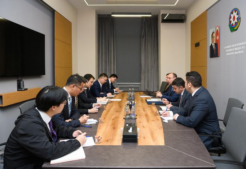 Азербайджан и Китай обсудили перспективы расширения транспортного сотрудничества