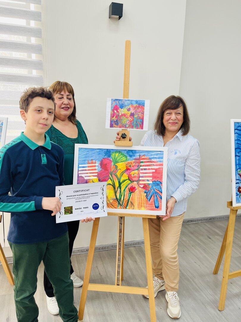 Творчество Тогрула Нариманбекова глазами детей - в Баку прибыла дочь художника