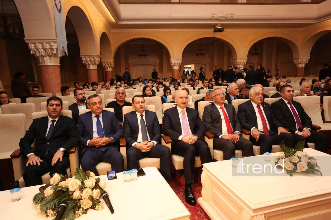 Orta Dəhliz yük daşımalarının sürətli və təhlükəsiz həyata keçirilməsinə imkan yaradır