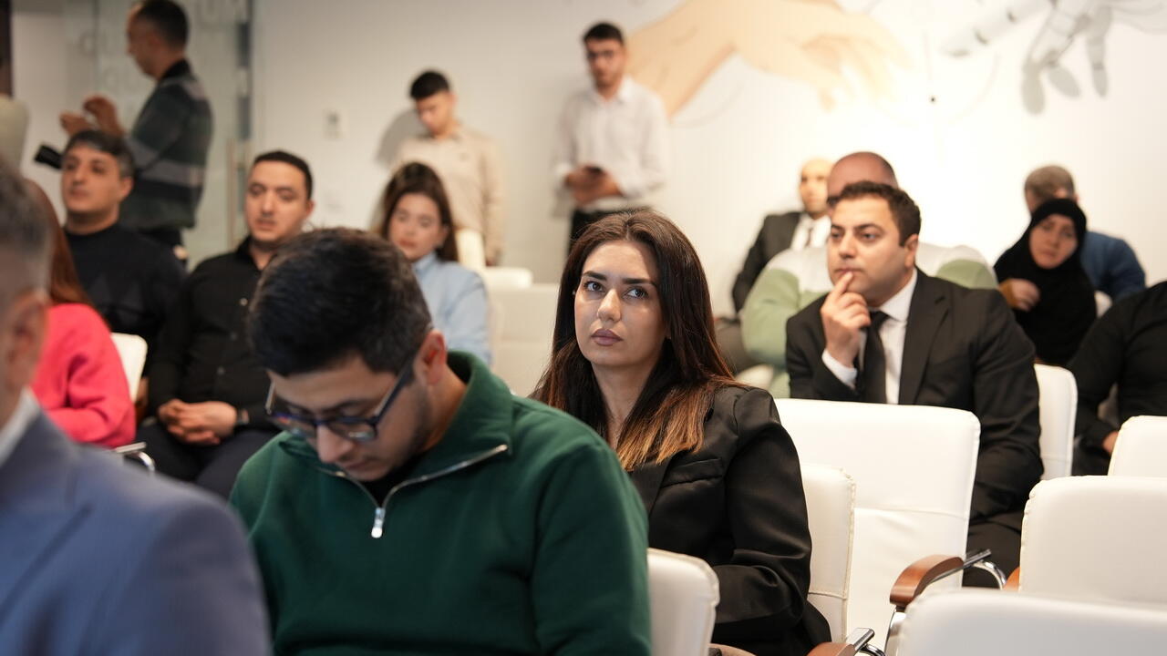 “Süni intellekt standartlarının media kommunikasiyası” mövzusunda media nümayəndələri üçün təqdimat keçirilib