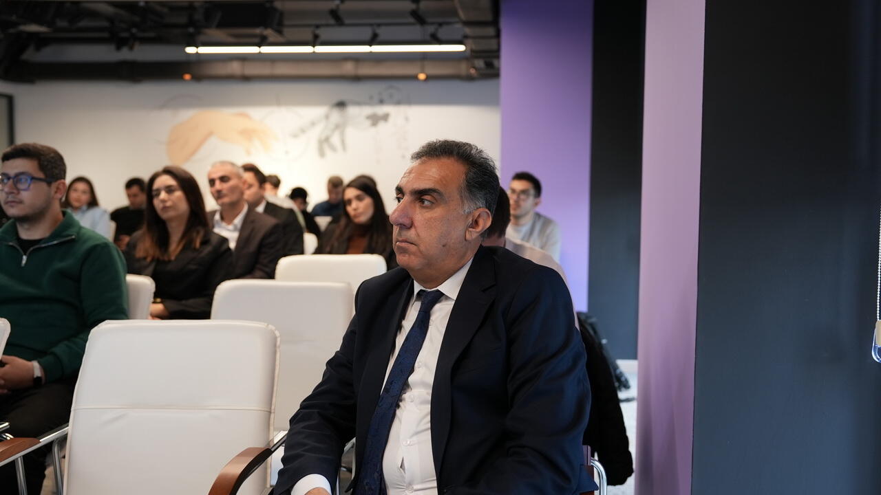 “Süni intellekt standartlarının media kommunikasiyası” mövzusunda media nümayəndələri üçün təqdimat keçirilib