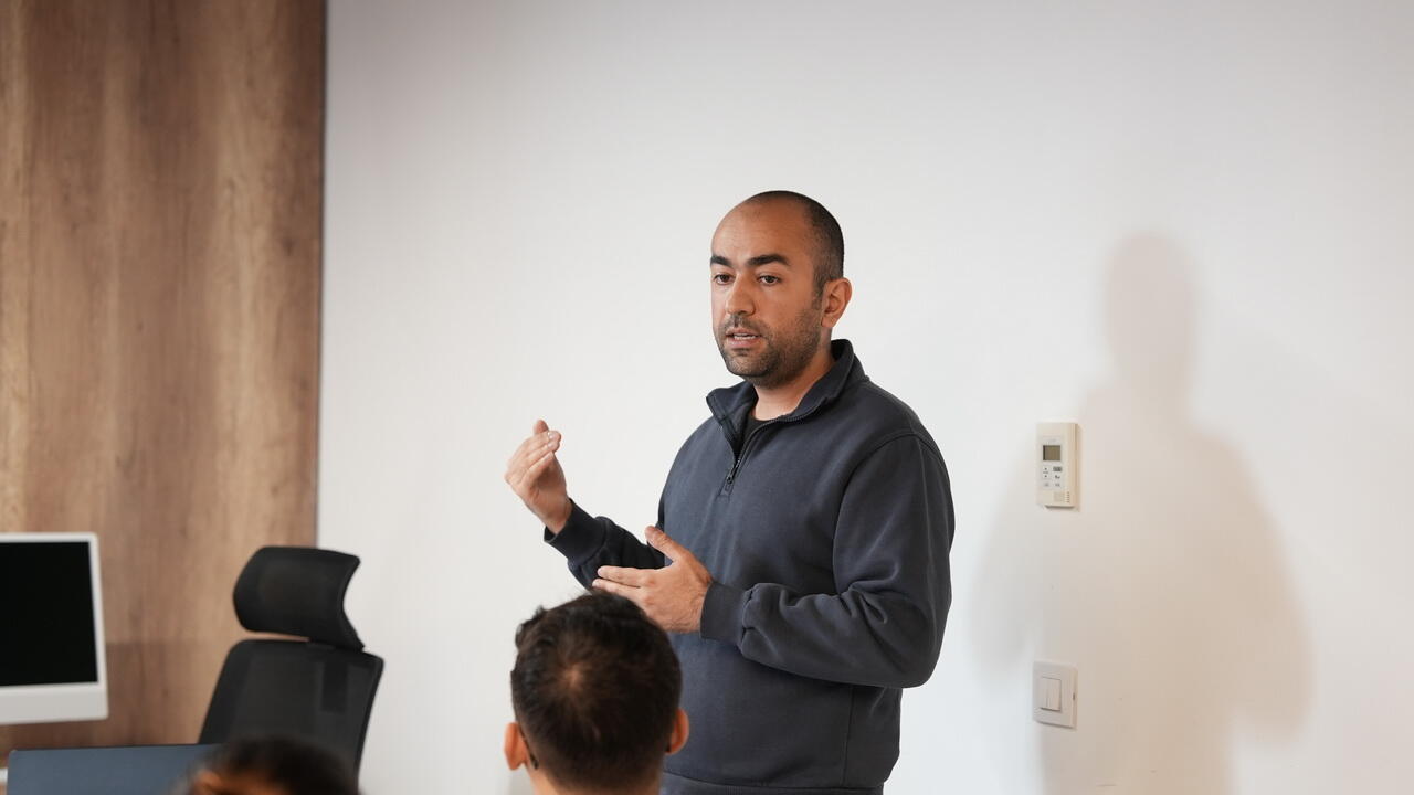 “Süni intellekt standartlarının media kommunikasiyası” mövzusunda media nümayəndələri üçün təqdimat keçirilib