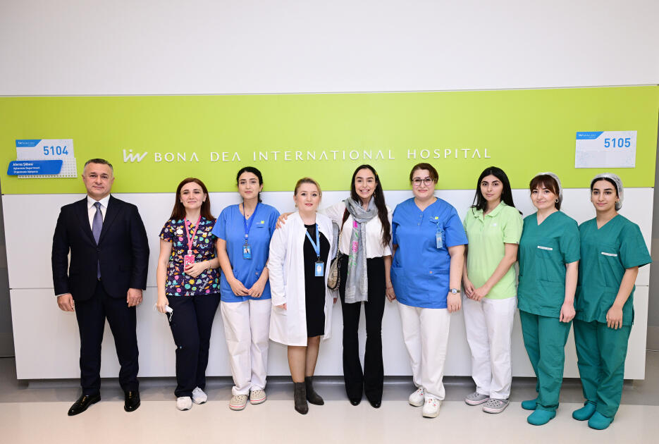 Heydər Əliyev Fondunun vitse-prezidenti Leyla Əliyeva Liv Bona Dea Hospitalında Sümük iliyi nəqli mərkəzinin açılış mərasimində iştirak edib