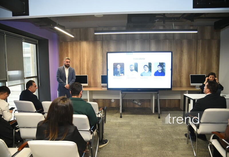 В Баку проходит мероприятие для представителей медиа по госстандартам ИИ