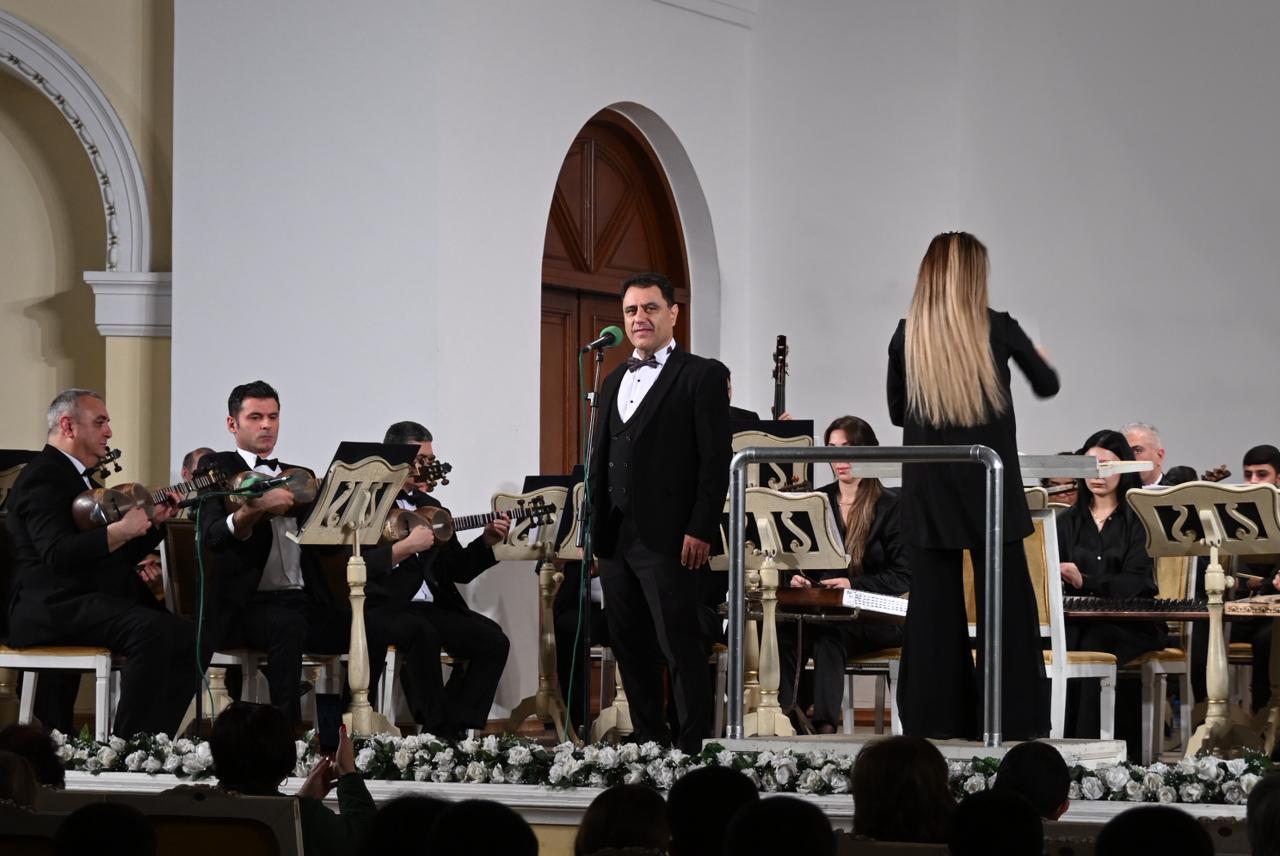 В Баку состоялся торжественный вечер, посвященный 150-летию выдающегося государственного деятеля Фатали хана Хойского