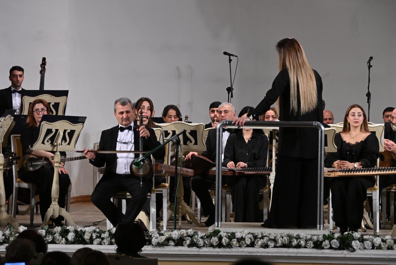 В Баку состоялся торжественный вечер, посвященный 150-летию выдающегося государственного деятеля Фатали хана Хойского