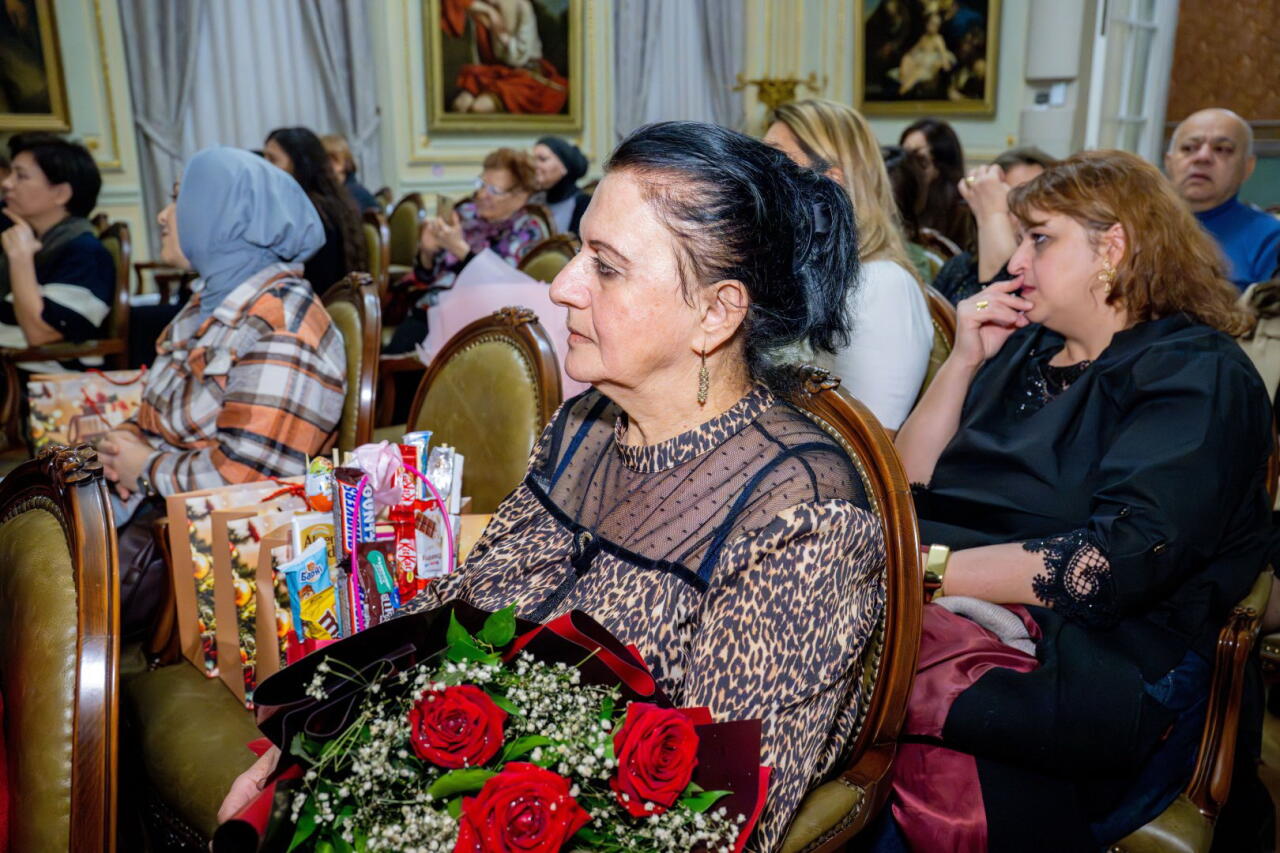 Азербайджанской музей в ауре классической музыки – душевный отдых среди картин