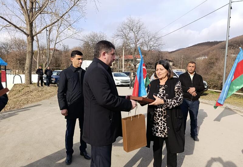 Növbəti köç karvanı Ağdərənin Vəngli və Həsənriz kəndlərinə çatıb