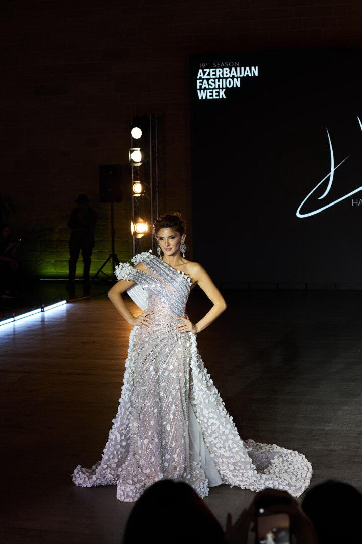 On the Great Silk Road - яркие краски 19-го сезона Azerbaijan Fashion Week
