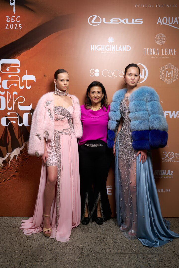 On the Great Silk Road - яркие краски 19-го сезона Azerbaijan Fashion Week