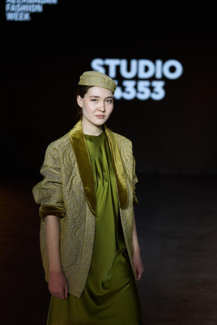 On the Great Silk Road - яркие краски 19-го сезона Azerbaijan Fashion Week