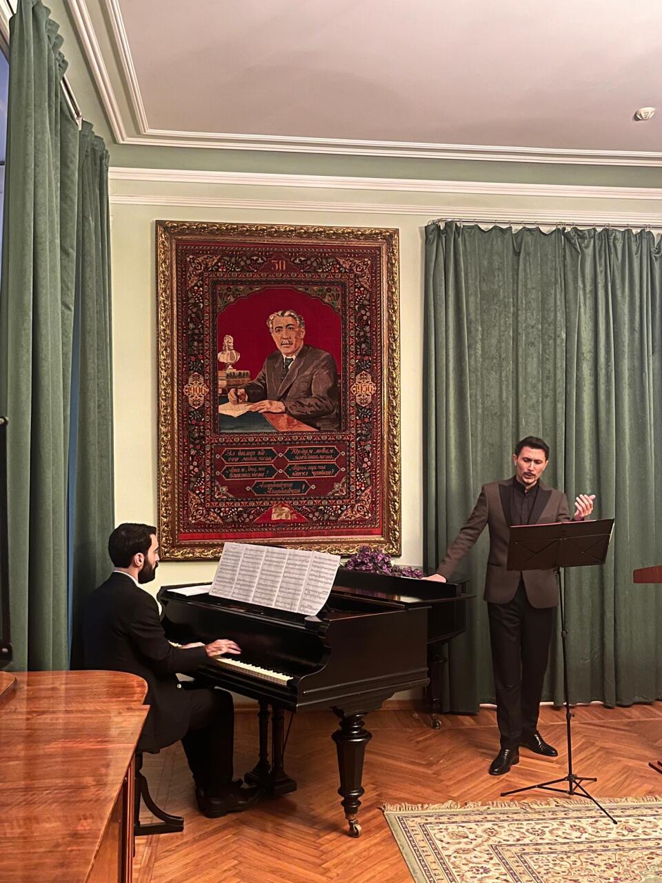 Дом-музей Самеда Вургуна, открытый по инициативе великого лидера Гейдара Алиева, отметил 50-летие