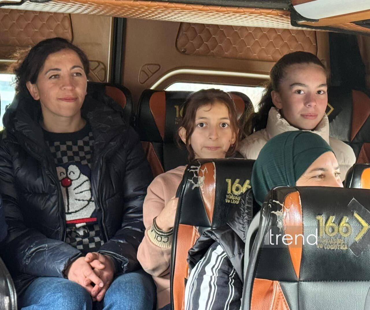 Новая группа переселенцев отправлена в село Гасанриз Агдеринского района