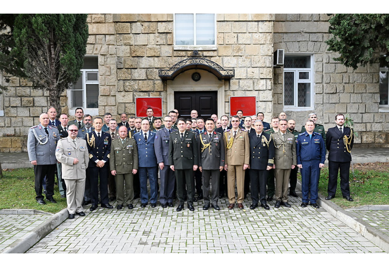 В Азербайджане состоялась встреча с военными атташе по итогам года