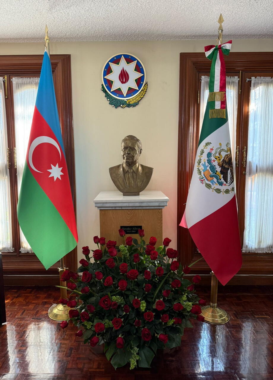 В Мексике почтили память Общенационального лидера Гейдара Алиева