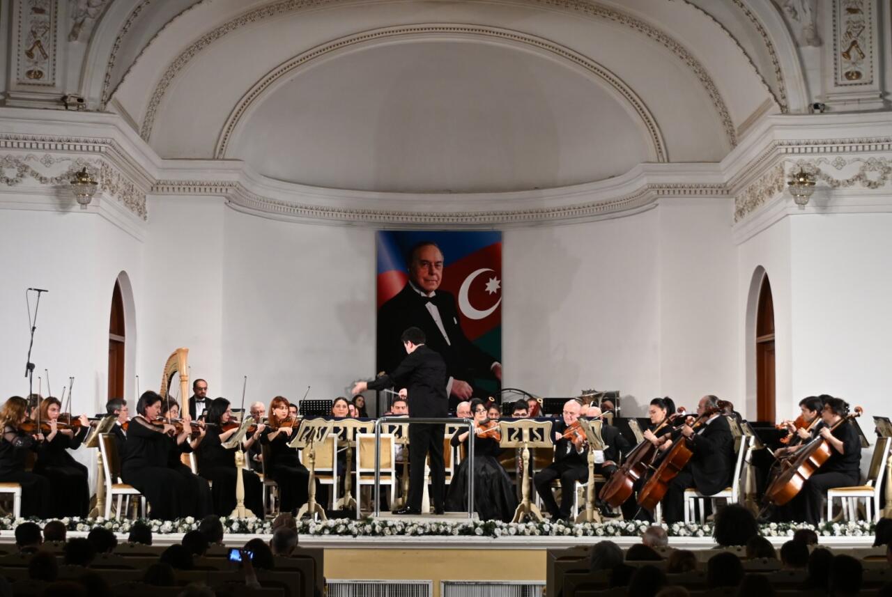 В Филармонии состоялся вечер, посвященный светлой памяти общенационального лидера Гейдара Алиева