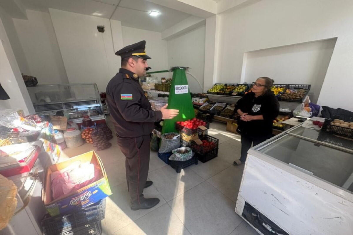 МЧС Азербайджана продолжает работу по информированию граждан в Карабахе