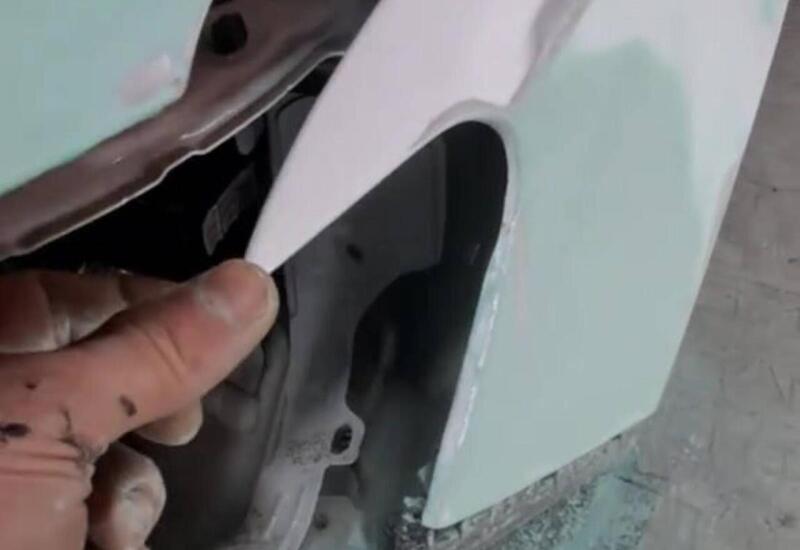 Автомеханик в Баку удивлен найденным в автомобиле BYD