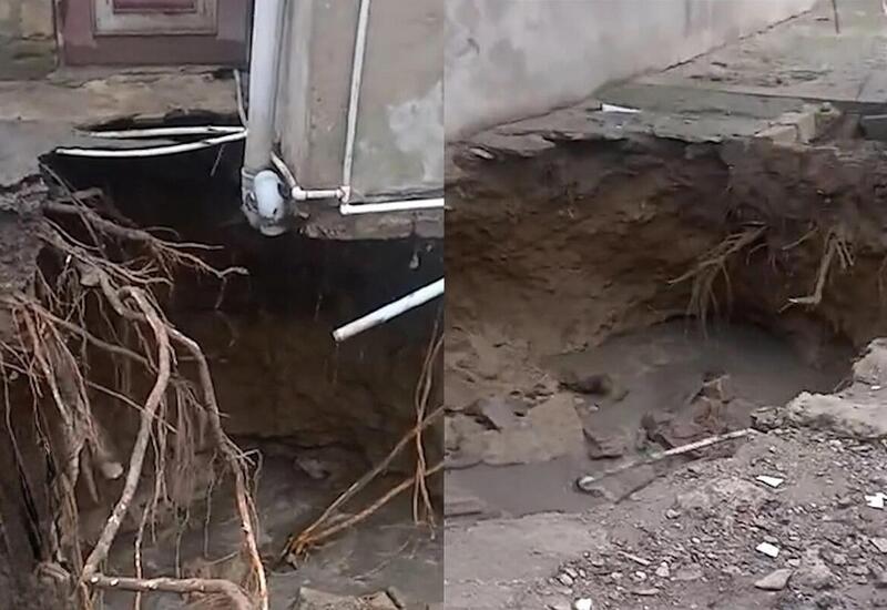 Жители Баладжары жалуются на проседание своих домов в грунт