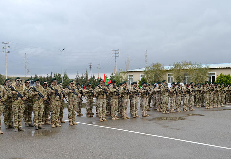 В Азербайджане завершилась подготовка бойцов подводного штурмового спецназа