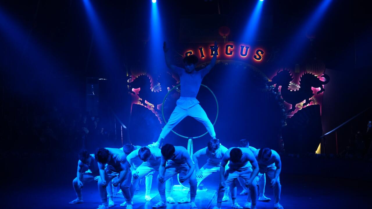 Китайский цирк в Баку бьет рекорды - уже продано 20 000 билетов