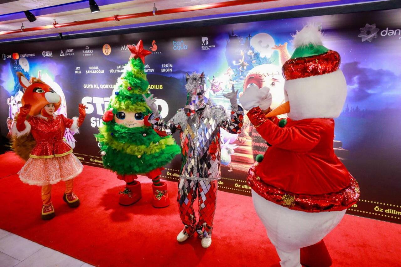 Новогодний фестиваль в Баку - бродячий цирк, жуткие существа...