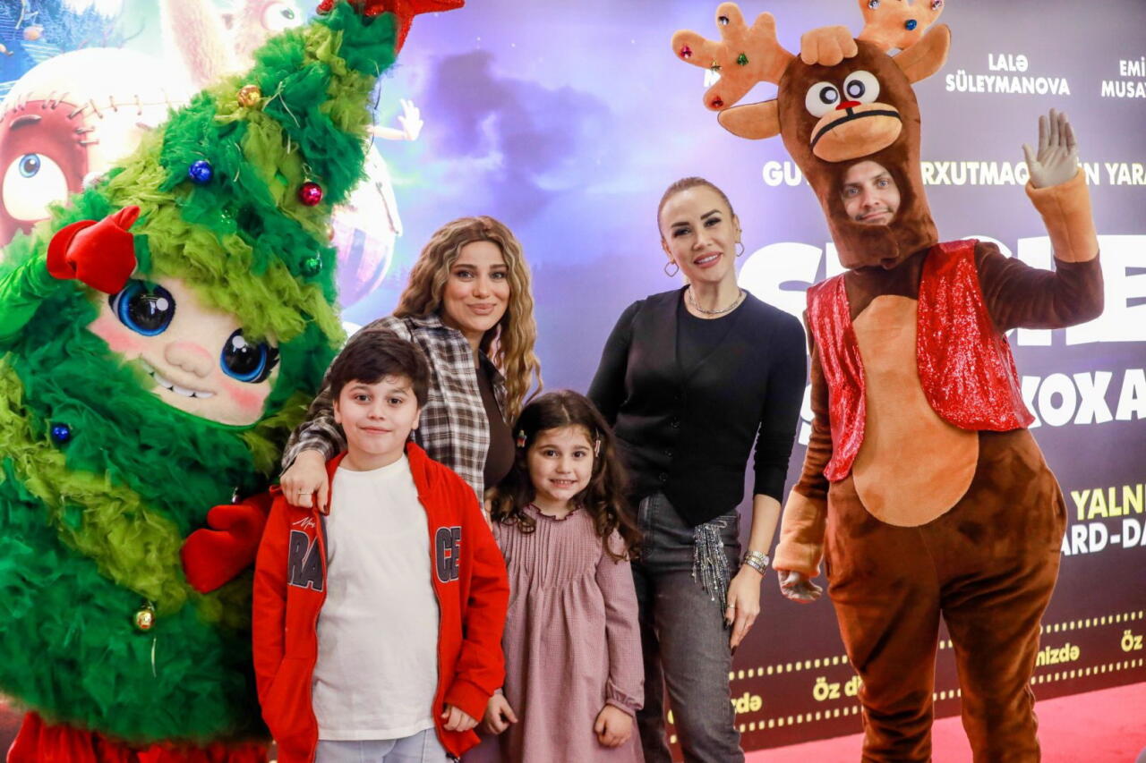 Новогодний фестиваль в Баку - бродячий цирк, жуткие существа...