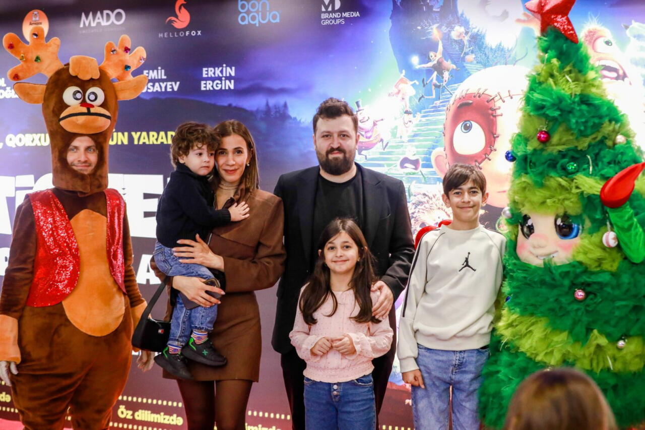 Новогодний фестиваль в Баку - бродячий цирк, жуткие существа...