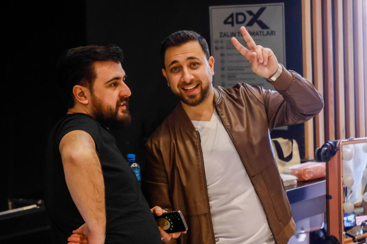 Новогодний фестиваль в Баку - бродячий цирк, жуткие существа...