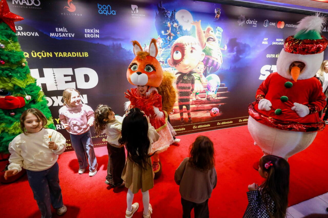 Новогодний фестиваль в Баку - бродячий цирк, жуткие существа...