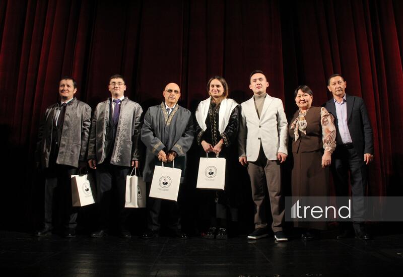 В Азербайджанском русском драмтеатре прошли первые гастроли Жетысайского драмтеатра со спектаклем "Мой друг"