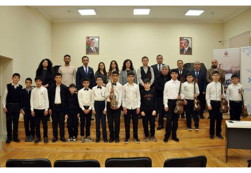 В Мингячевире прошли мастер-классы по специальностям тар и фортепиано