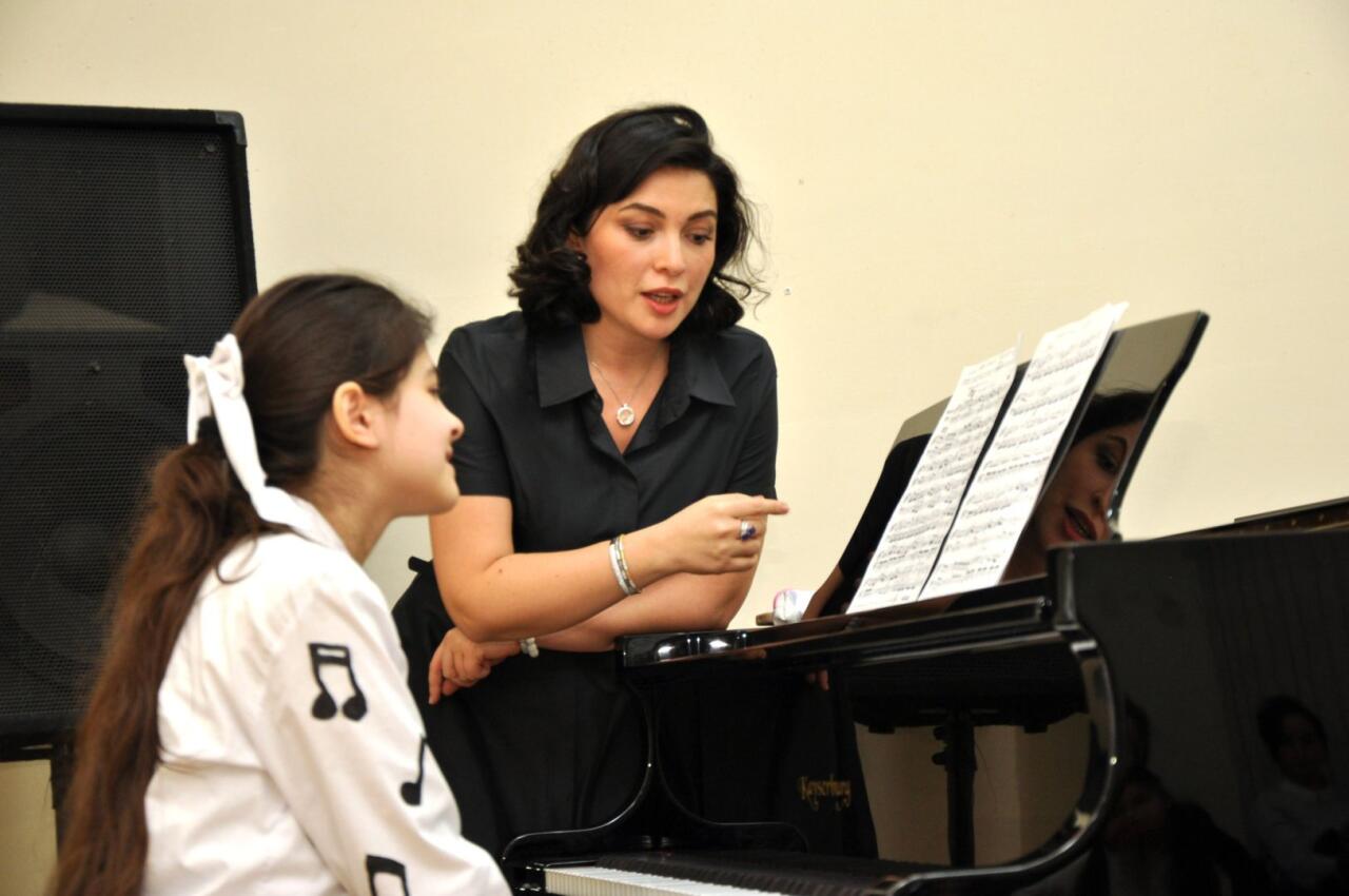 В Мингячевире прошли мастер-классы по специальностям тар и фортепиано