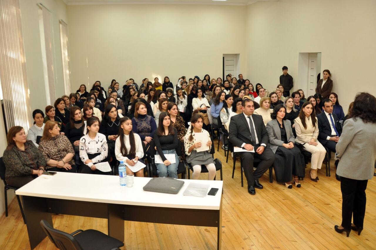 В Мингячевире прошли мастер-классы по специальностям тар и фортепиано