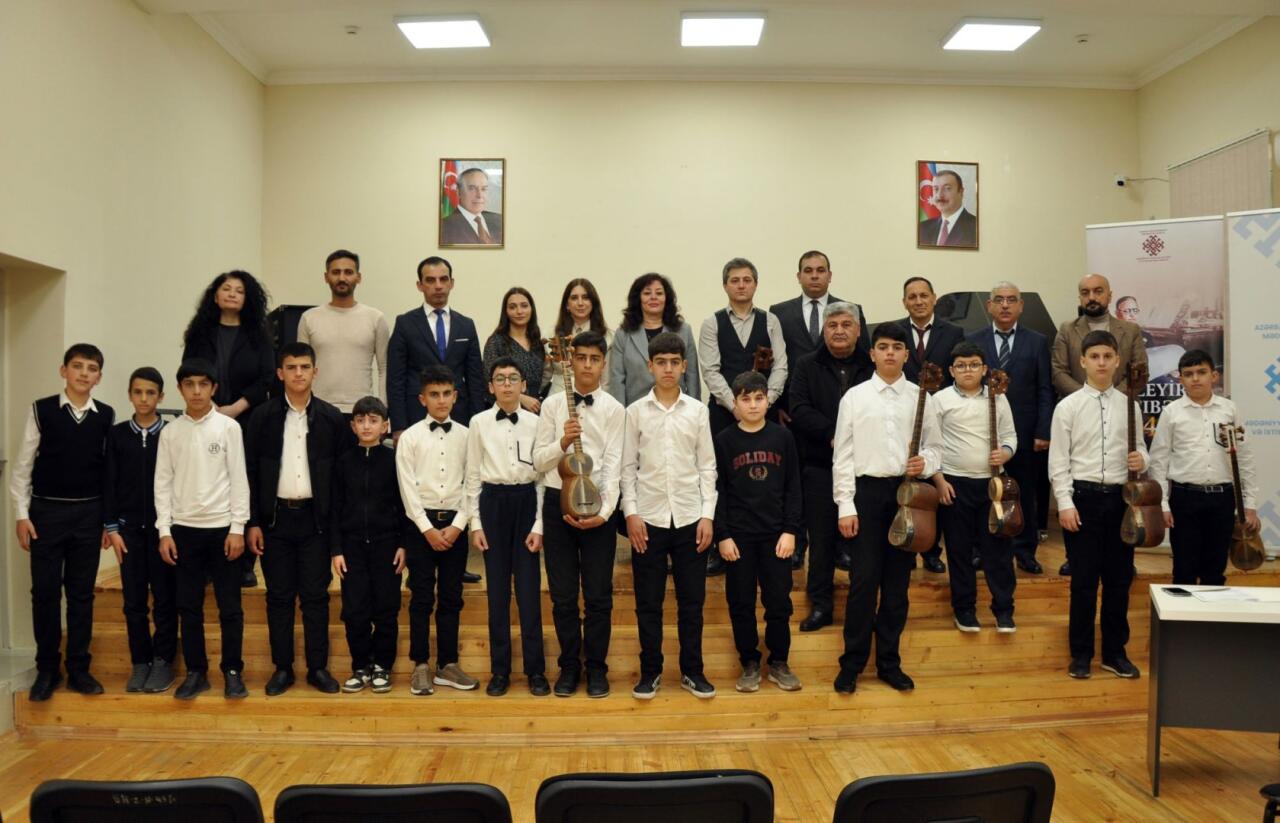 В Мингячевире прошли мастер-классы по специальностям тар и фортепиано