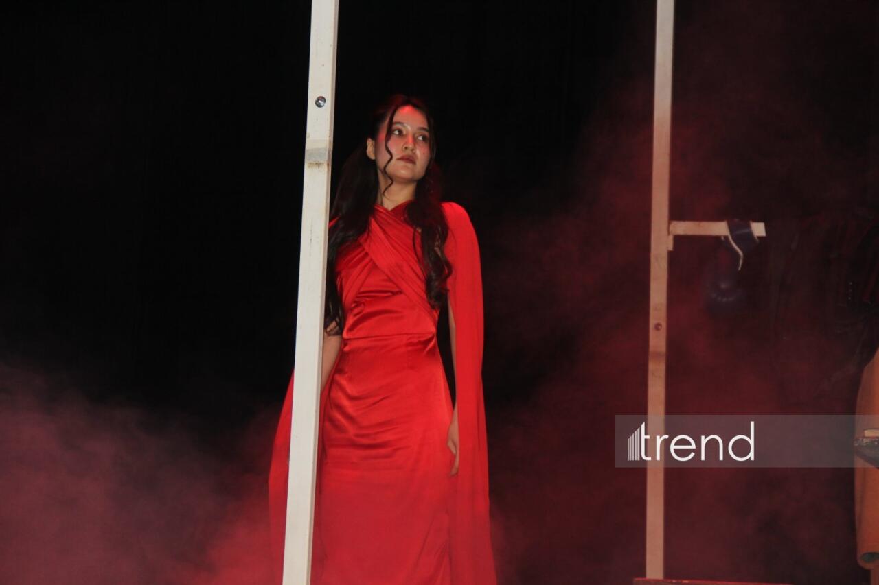 В Азербайджанском русском драмтеатре прошли первые гастроли Жетысайского драмтеатра со спектаклем "Мой друг"