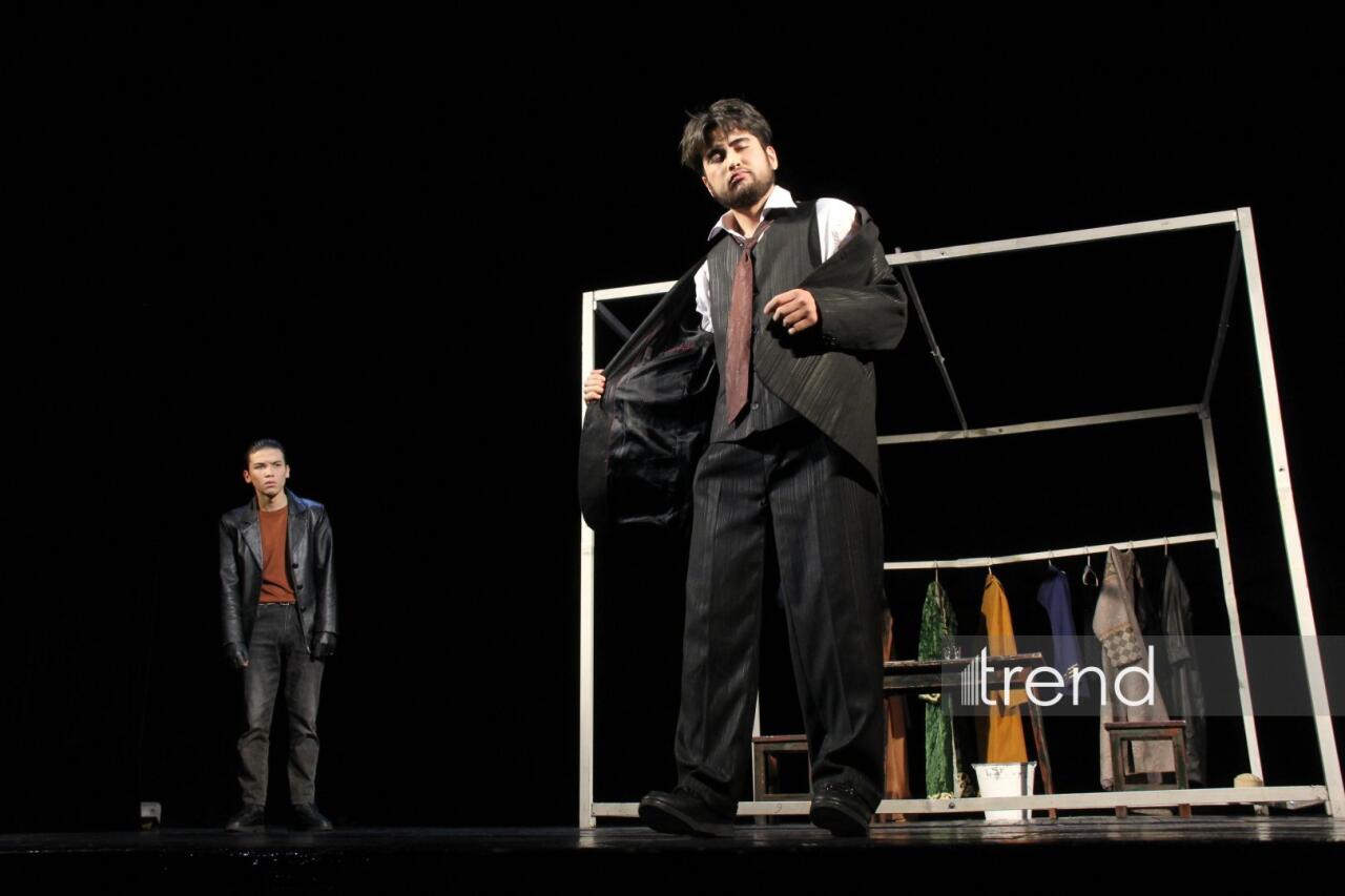 В Азербайджанском русском драмтеатре прошли первые гастроли Жетысайского драмтеатра со спектаклем "Мой друг"