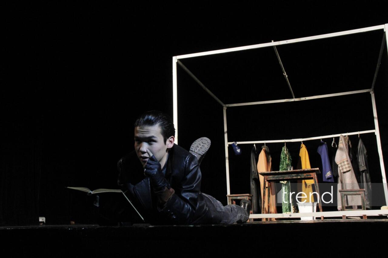 В Азербайджанском русском драмтеатре прошли первые гастроли Жетысайского драмтеатра со спектаклем "Мой друг"