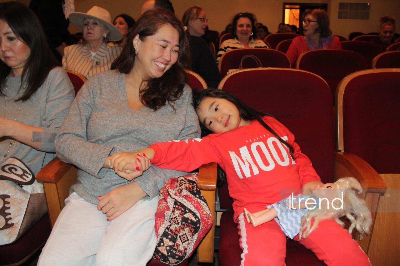 В Азербайджанском русском драмтеатре прошли первые гастроли Жетысайского драмтеатра со спектаклем "Мой друг"