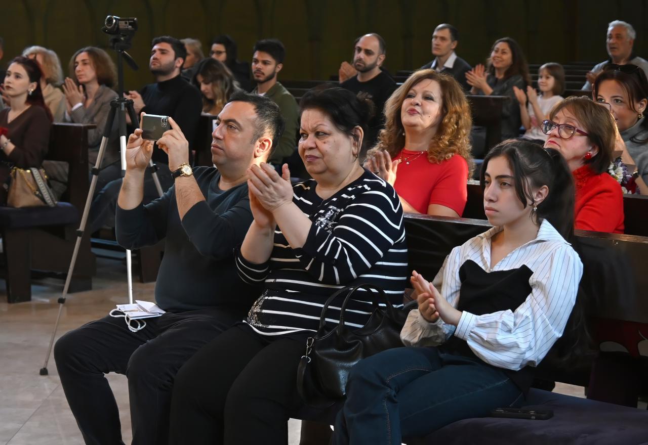 В Баку представлена музыкотерапия - воздействие звука на человеческую душу