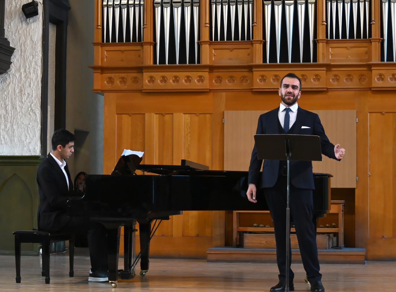 В Баку представлена музыкотерапия - воздействие звука на человеческую душу