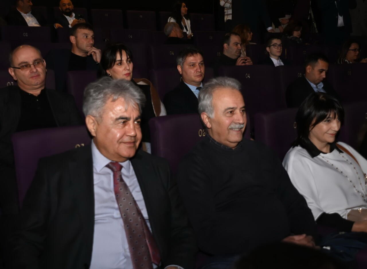 Как герой Карабахской войны без ног покорил гору Эльбрус - презентация фильма "Дыхание Победы"